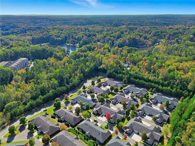 563 Sawnee Corners Drive, Cumming, GA 30040