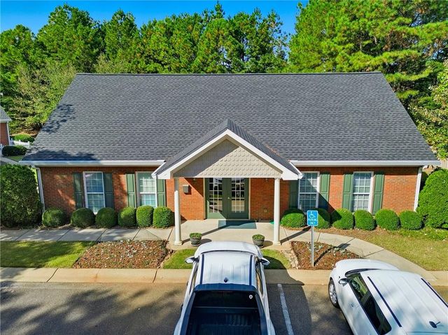 563 Sawnee Corners Drive, Cumming, GA 30040