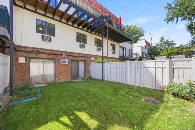 425 Schorr Drive, College Point, NY 11356