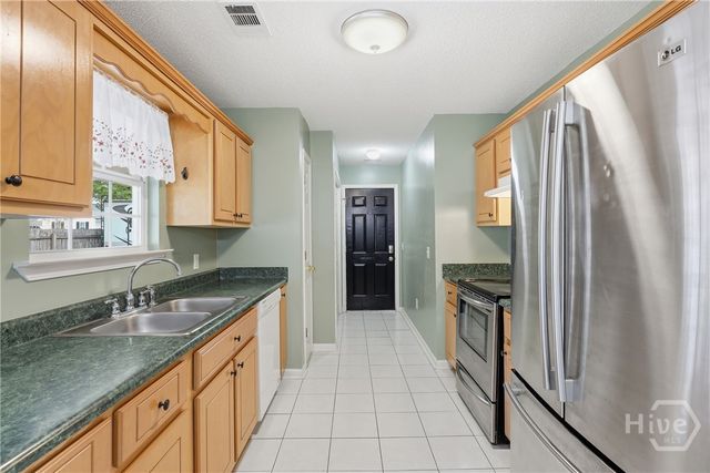 10 Michelle Court, Rincon, GA 31326