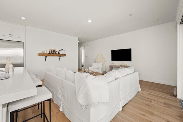 4279 Eagle View Way, Folsom, CA 95630