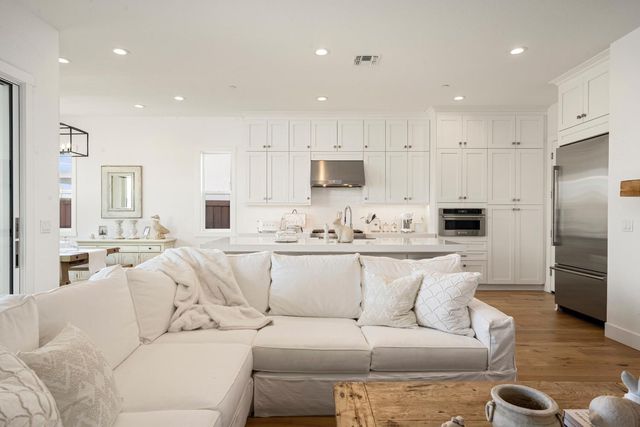 4279 Eagle View Way, Folsom, CA 95630