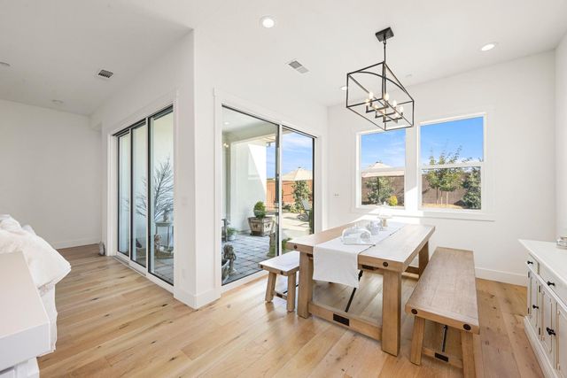 4279 Eagle View Way, Folsom, CA 95630