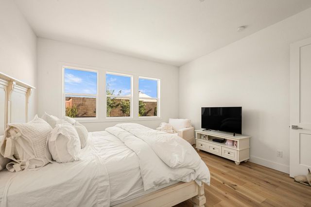 4279 Eagle View Way, Folsom, CA 95630