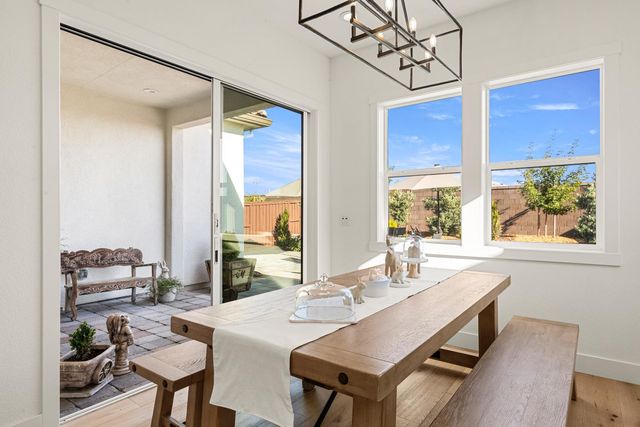 4279 Eagle View Way, Folsom, CA 95630