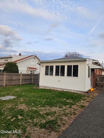 2 Van Buren Avenue, Colonie, NY 12205