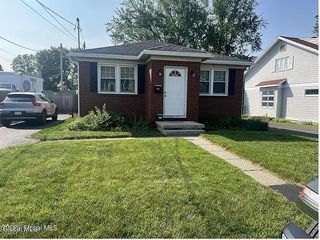 2 Van Buren Avenue, Colonie, NY 12205