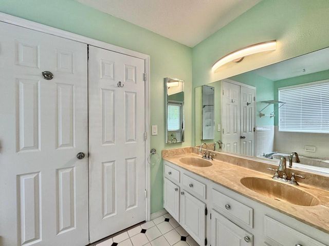 5333 CASA NUEVA DRIVE, New Port Richey, FL 34655