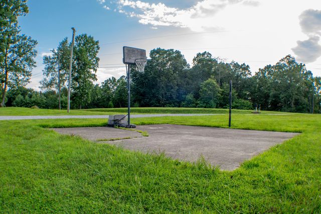 1068 Spring Road Road, Wallingford, KY 41093