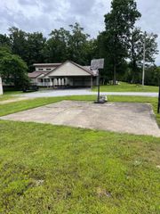 1068 Spring Road Road, Wallingford, KY 41093