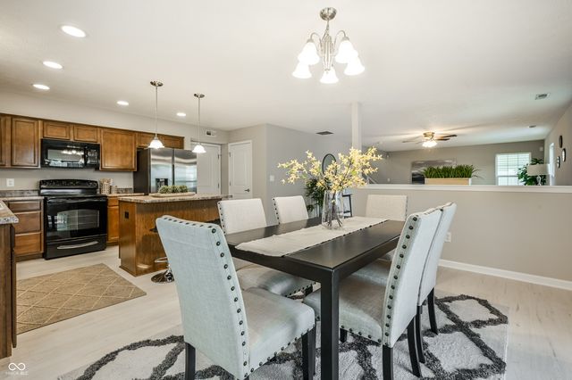 15253 Brantley Lane, Noblesville, IN 46060