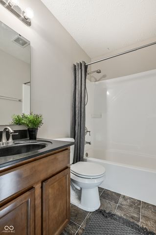 15253 Brantley Lane, Noblesville, IN 46060