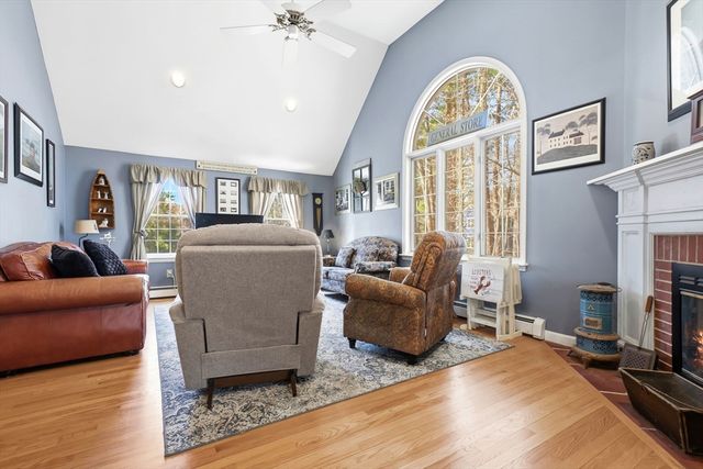 2 Tiger Row, Georgetown, MA 01833