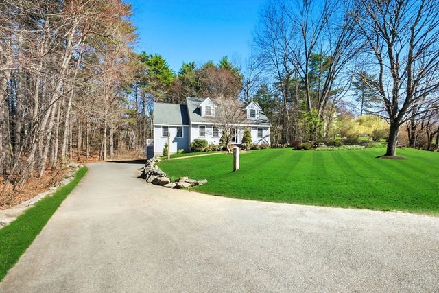 2 Tiger Row, Georgetown, MA 01833