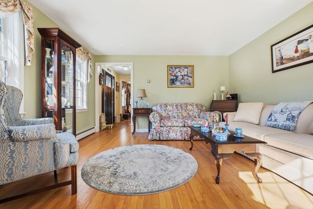 2 Tiger Row, Georgetown, MA 01833
