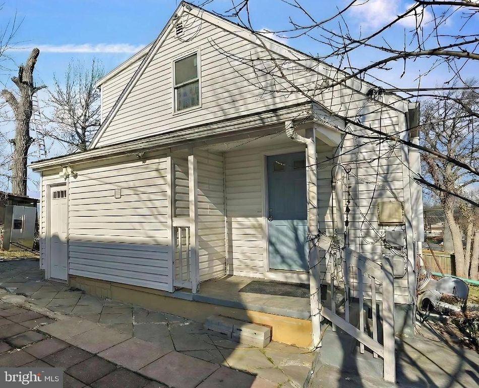 5804 63RD PL, Riverdale, MD 20737