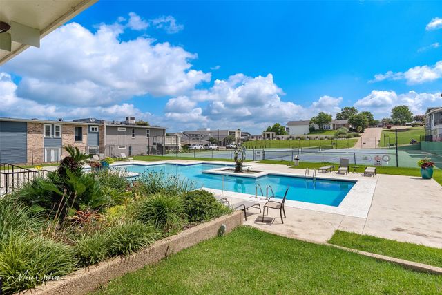 5715 S Lakeshore Drive, Shreveport, LA 71119