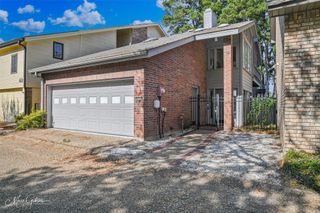 5715 S Lakeshore Drive, Shreveport, LA 71119