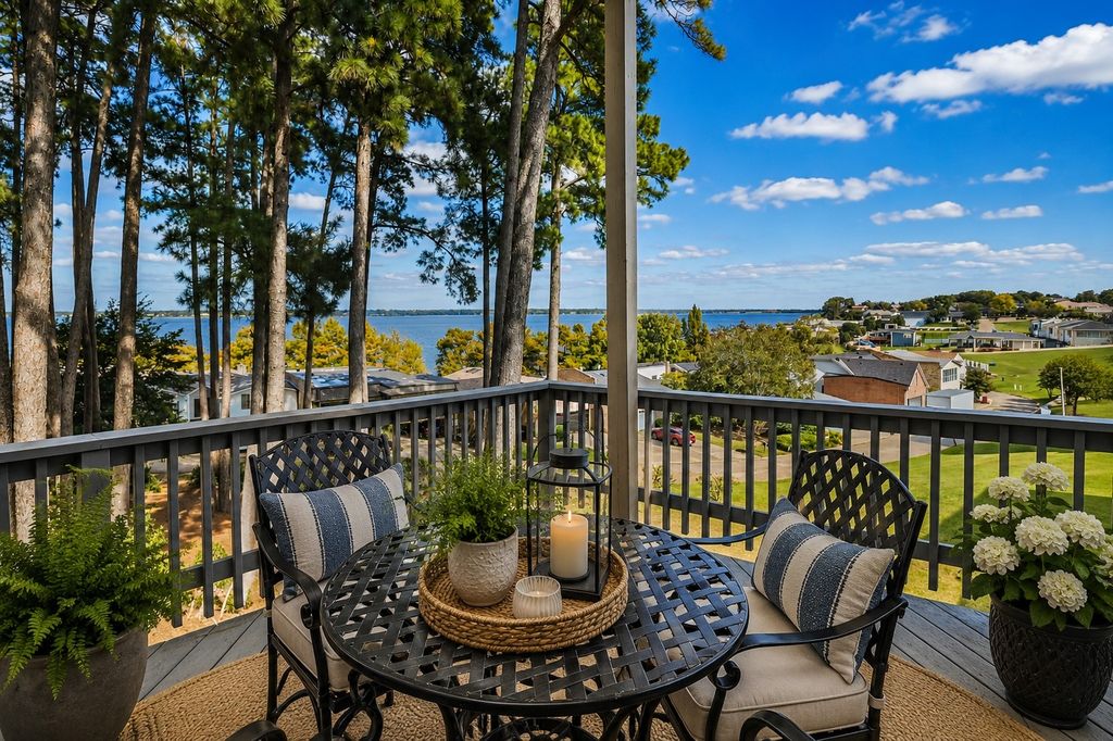 5715 S Lakeshore Drive, Shreveport, LA 71119