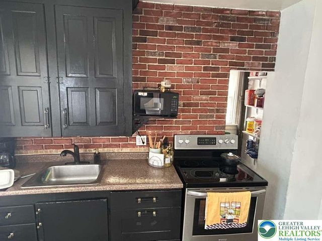 507 North Refwal Street, Allentown City, PA 18102