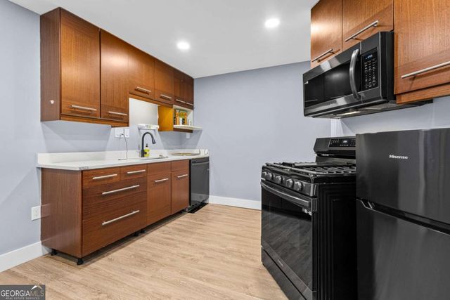 915 Lost Forest Drive NW, Atlanta, GA 30328