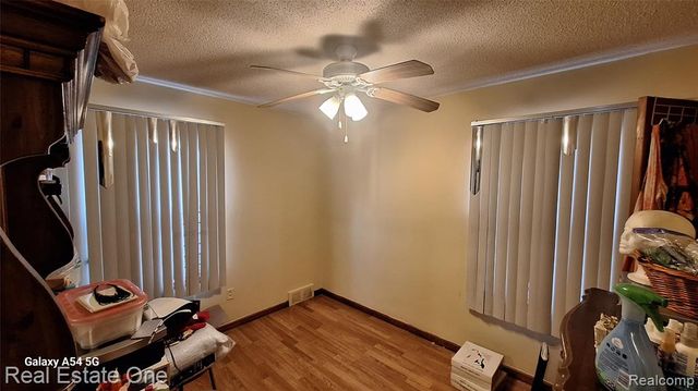 7650 Heyden Street, Detroit, MI 48228