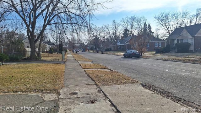 7650 Heyden Street, Detroit, MI 48228