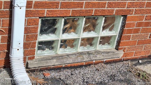 7650 Heyden Street, Detroit, MI 48228