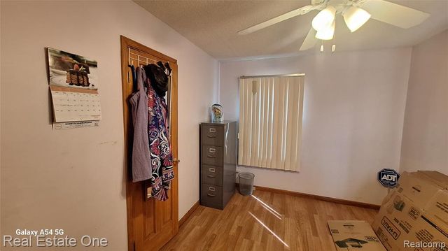 7650 Heyden Street, Detroit, MI 48228