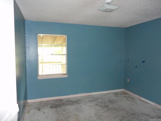 553 W Clearwater Drive, Sheridan, AR 72150