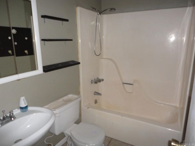553 W Clearwater Drive, Sheridan, AR 72150