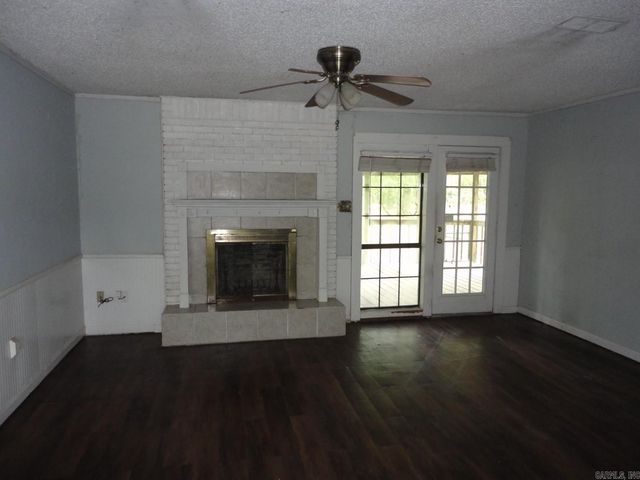 553 W Clearwater Drive, Sheridan, AR 72150