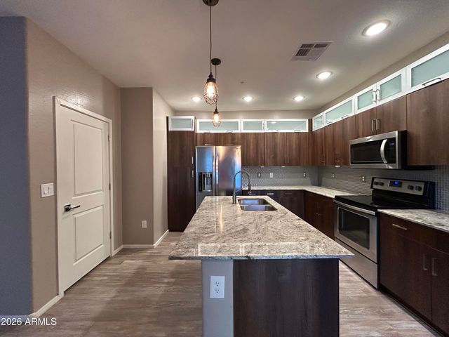 2329 E HIDALGO Avenue, Phoenix, AZ 85040