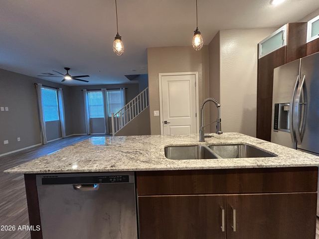 2329 E HIDALGO Avenue, Phoenix, AZ 85040