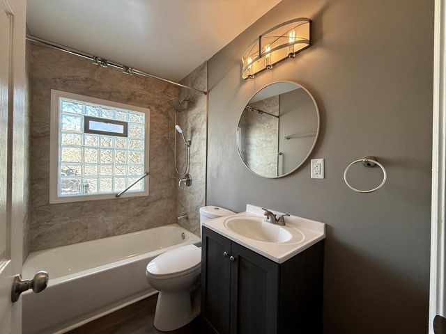 4889 N 24th STREET, Milwaukee, WI 53209