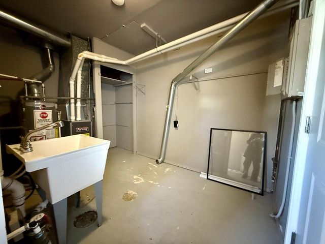 4889 N 24th STREET, Milwaukee, WI 53209