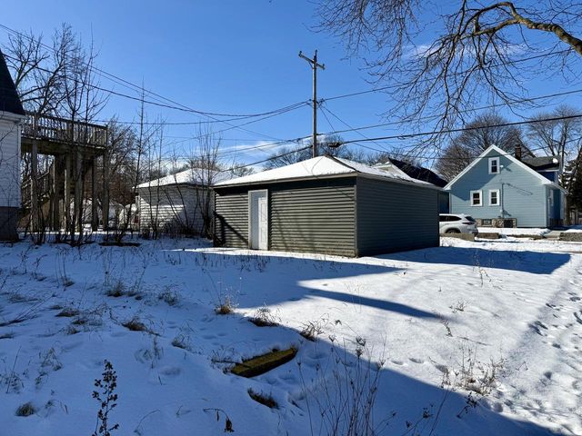 4889 N 24th STREET, Milwaukee, WI 53209