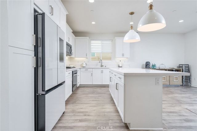 32439 Prairie Crossing Drive, Winchester, CA 92596