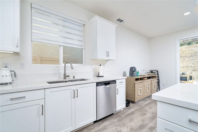 32439 Prairie Crossing Drive, Winchester, CA 92596