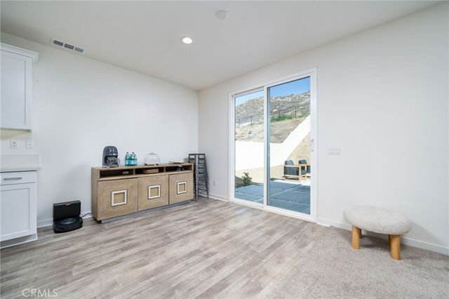 32439 Prairie Crossing Drive, Winchester, CA 92596