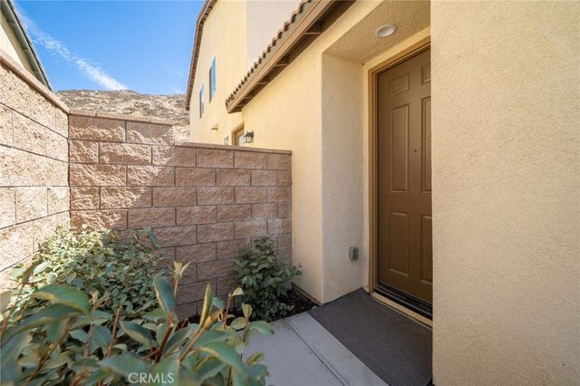 32439 Prairie Crossing Drive, Winchester, CA 92596