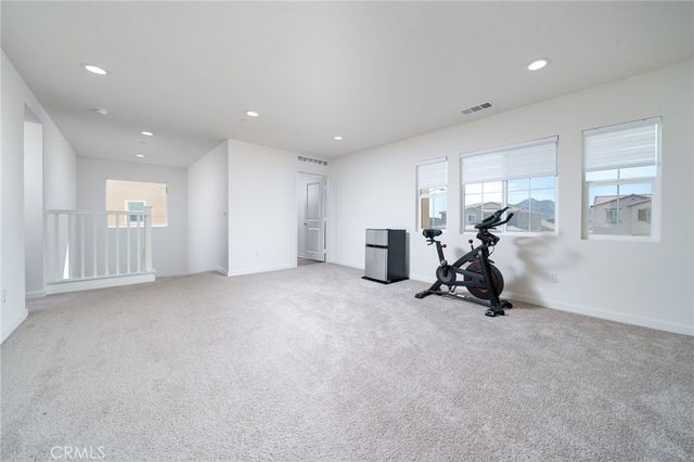 32439 Prairie Crossing Drive, Winchester, CA 92596