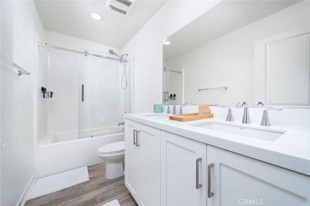 32439 Prairie Crossing Drive, Winchester, CA 92596