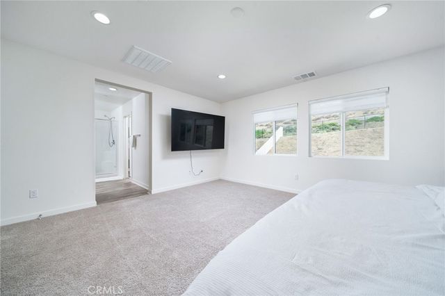 32439 Prairie Crossing Drive, Winchester, CA 92596