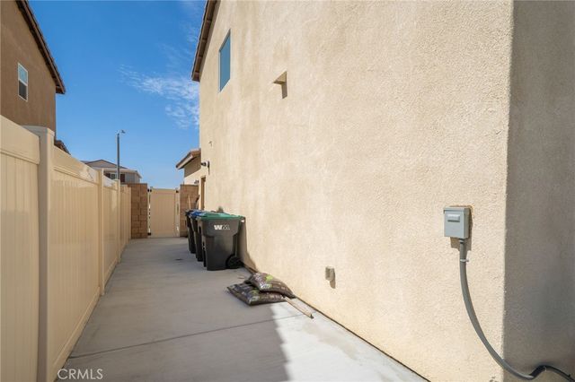 32439 Prairie Crossing Drive, Winchester, CA 92596