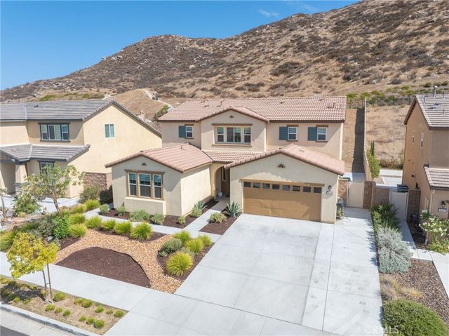 32439 Prairie Crossing Drive, Winchester, CA 92596