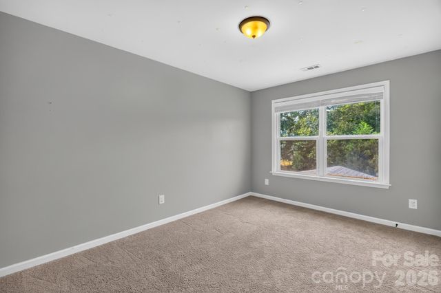 1004 Hawker Road, Matthews, NC 28104
