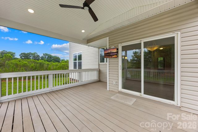 1004 Hawker Road, Matthews, NC 28104