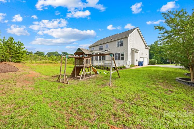 1004 Hawker Road, Matthews, NC 28104