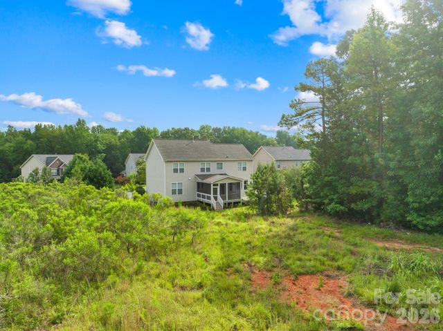 1004 Hawker Road, Matthews, NC 28104